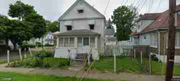 featured image of 2250 11th St Sw