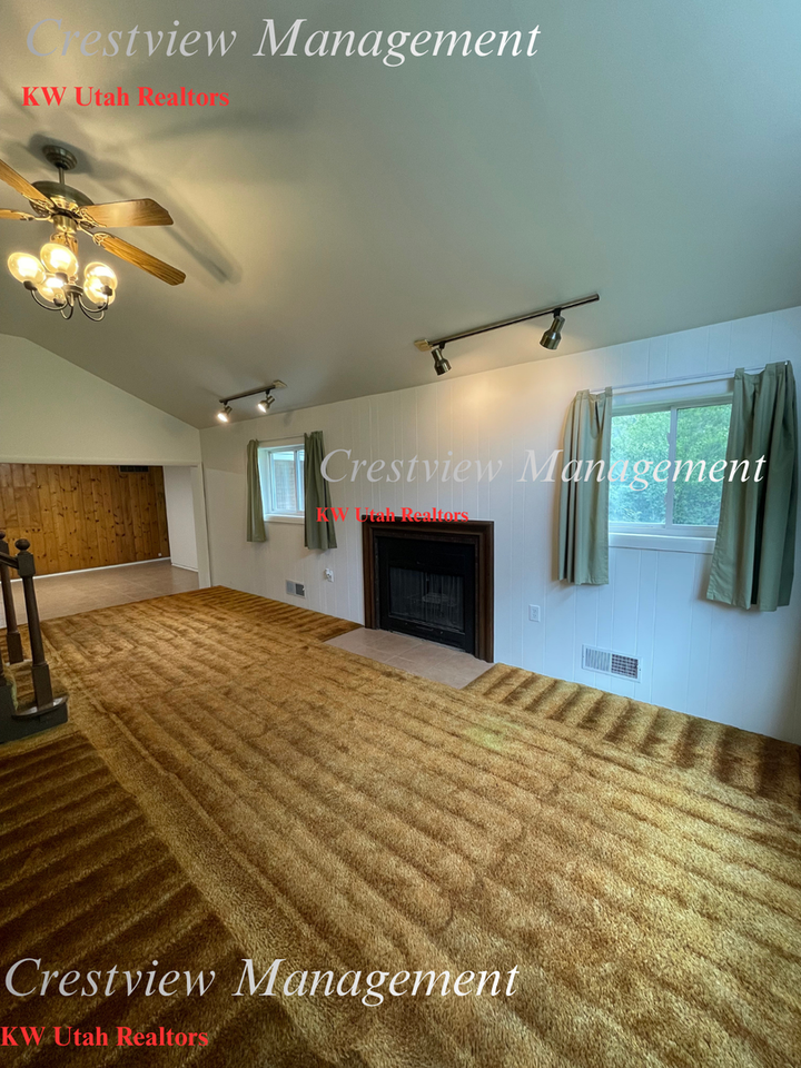 2225 E Fardown Ave - Photo 3 of 18