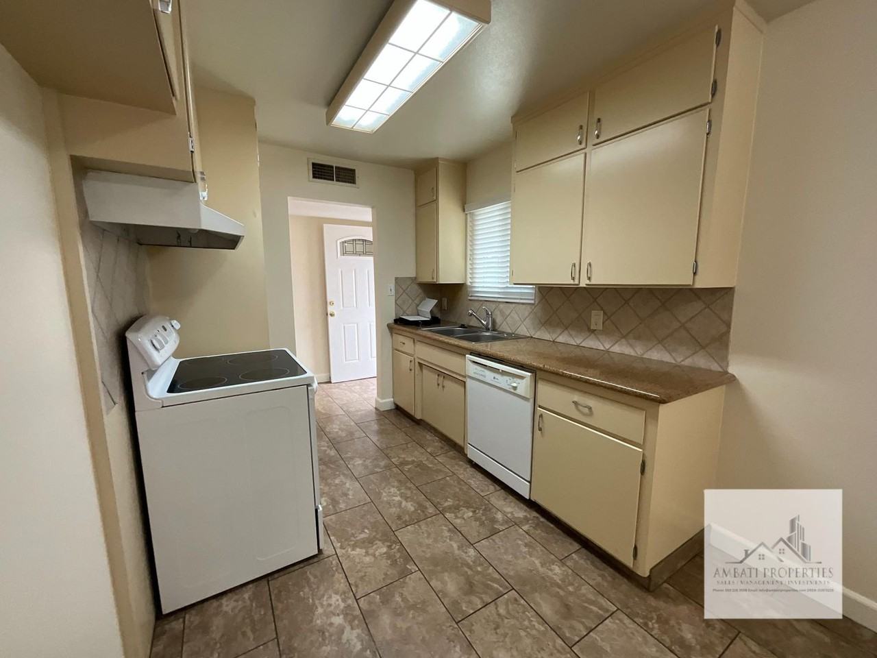 4442 N Manila Ave - Photo 2 of 13