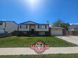 featured image of 4967 W Pawnee Dr