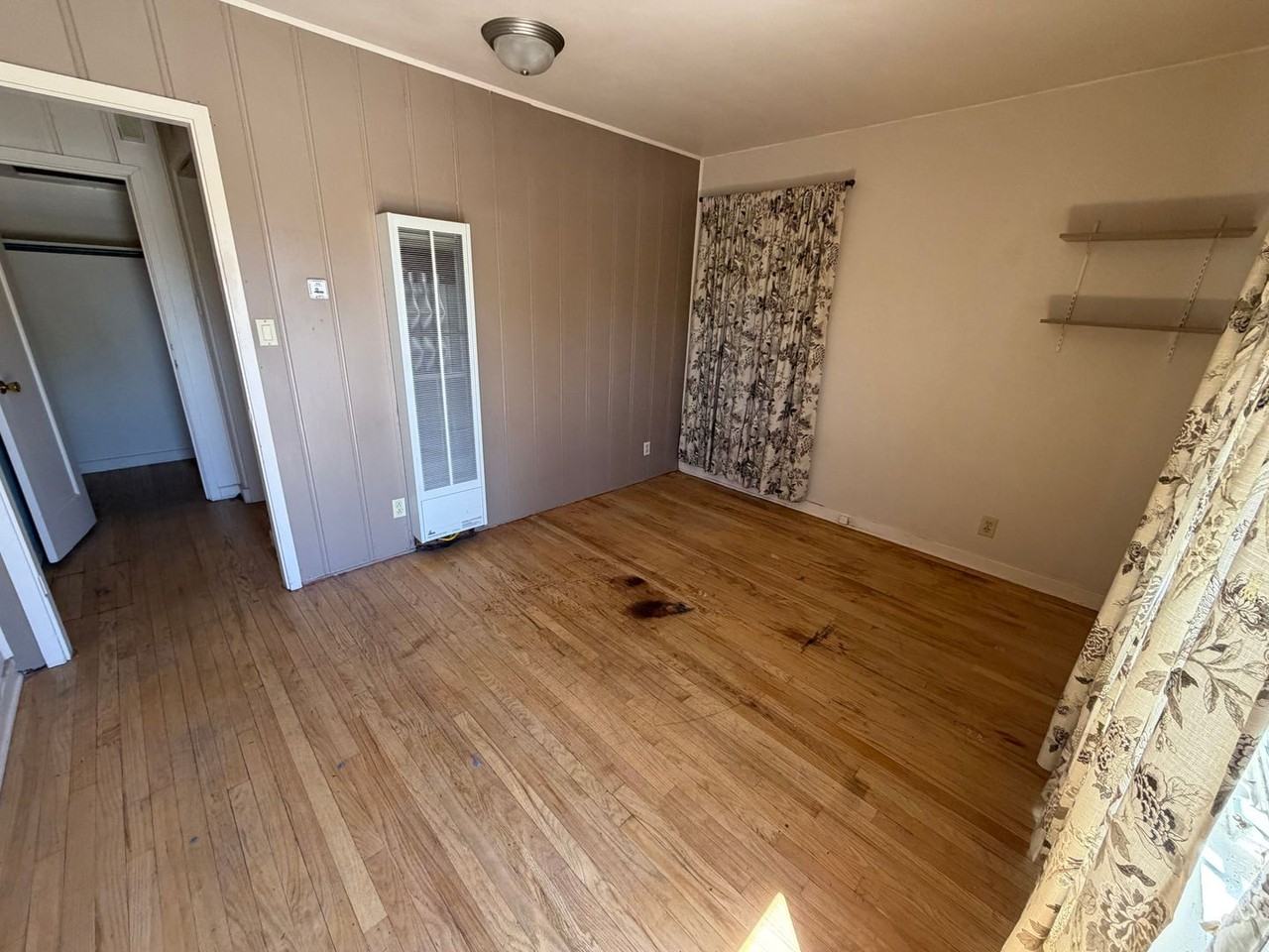 113 Girard Blvd Se #B