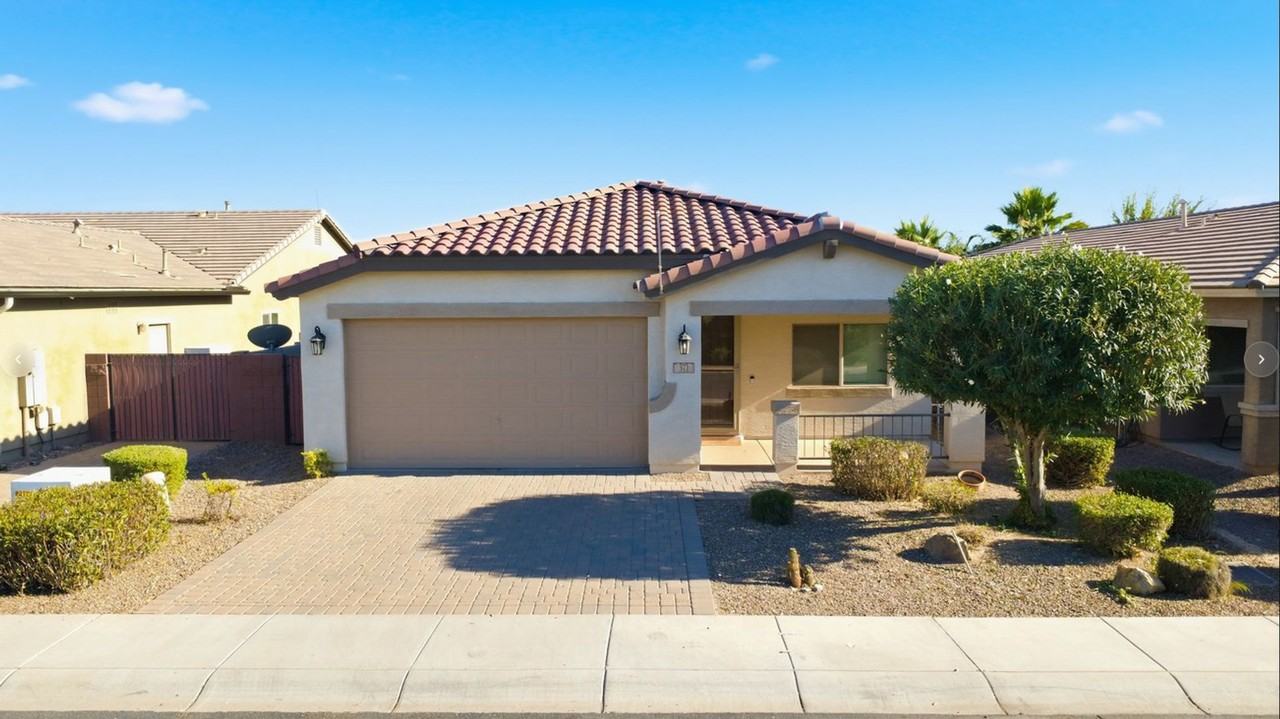 371 W Flame Tree Ave