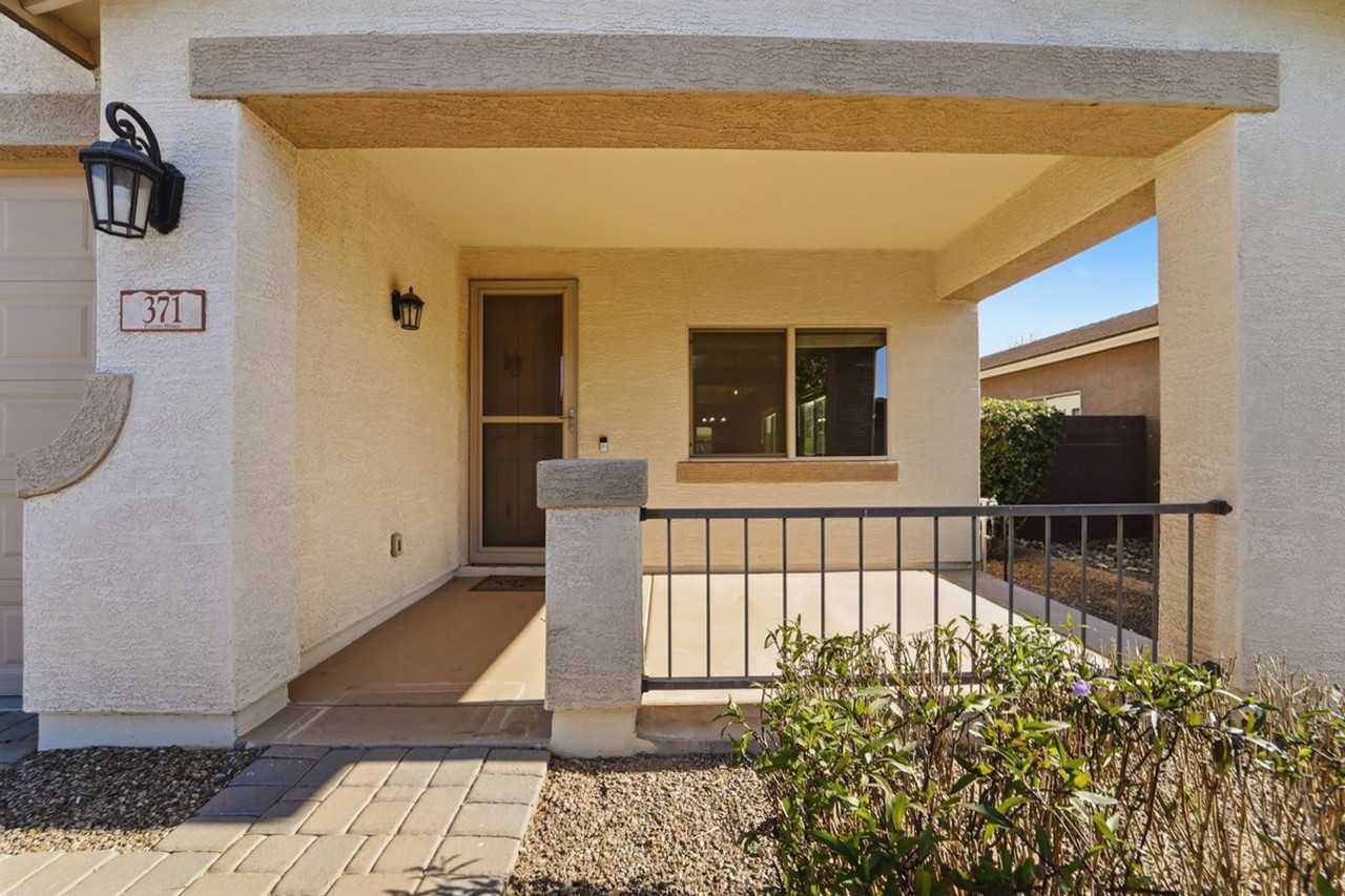 371 W Flame Tree Ave - Photo 2 of 50