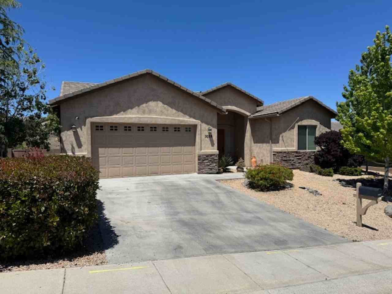 3038 Portside Dr - Photo 3 of 22