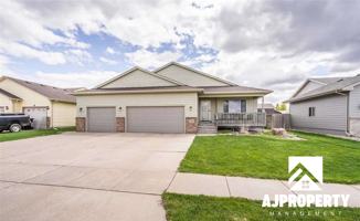 featured image of 7421 W 64th St
