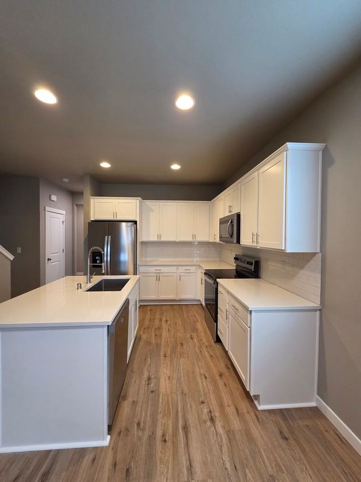 724 N Pearl St - Photo 6 of 23