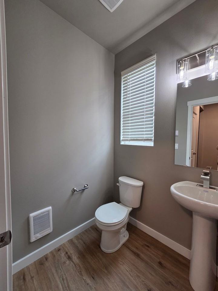 724 N Pearl St - Photo 7 of 23