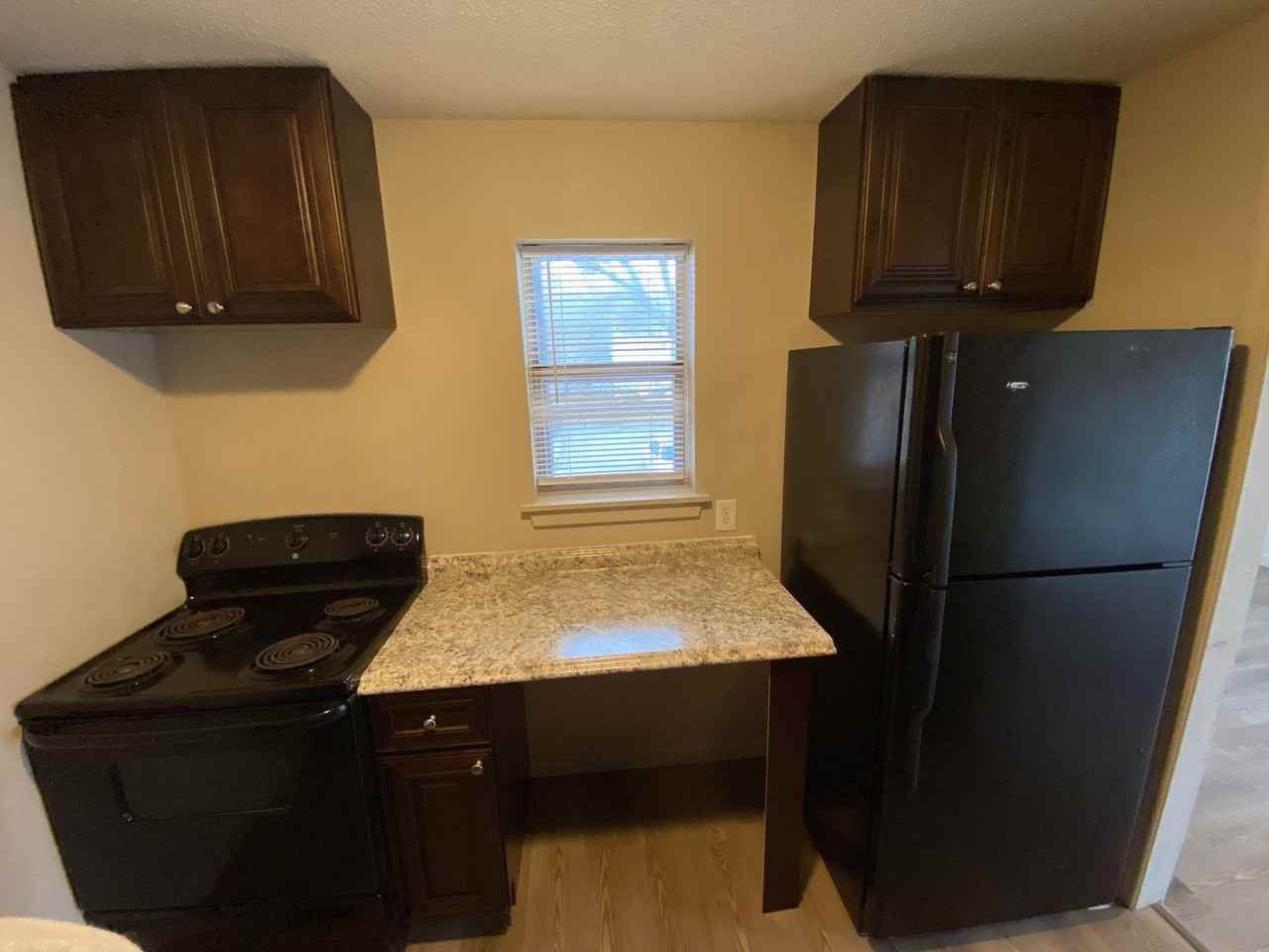 2908 Lawnridge Ct #C - Photo 4 of 11