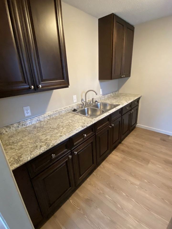 2908 Lawnridge Ct #C - Photo 6 of 11