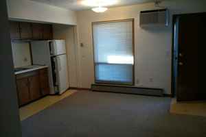 featured image of 4817 Holmes St