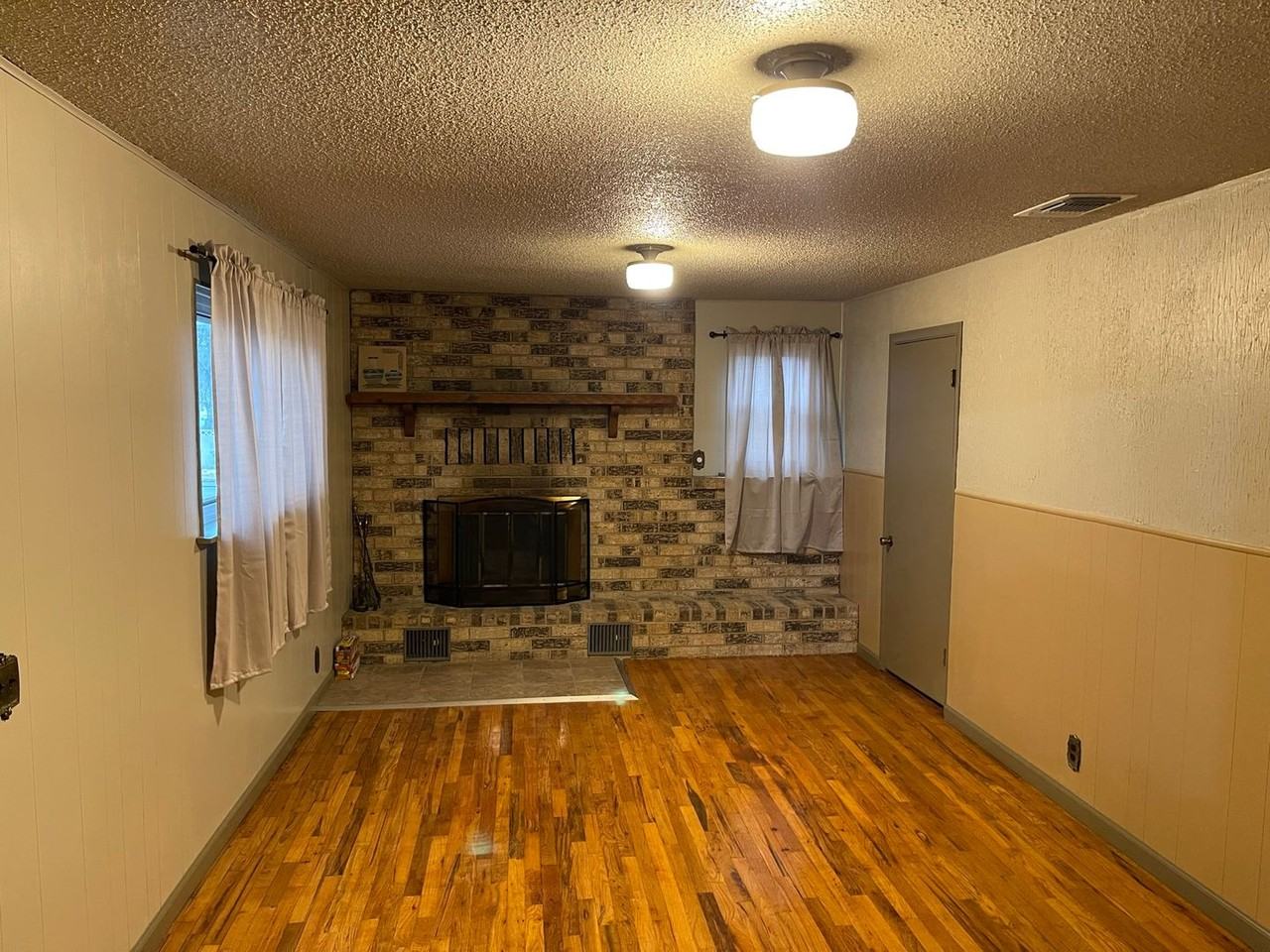 2301 Avenue A - Photo 5 of 14