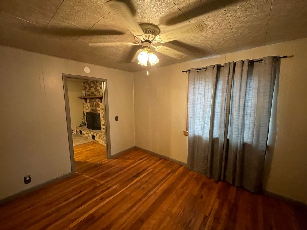 2301 Avenue A - Photo 6 of 14