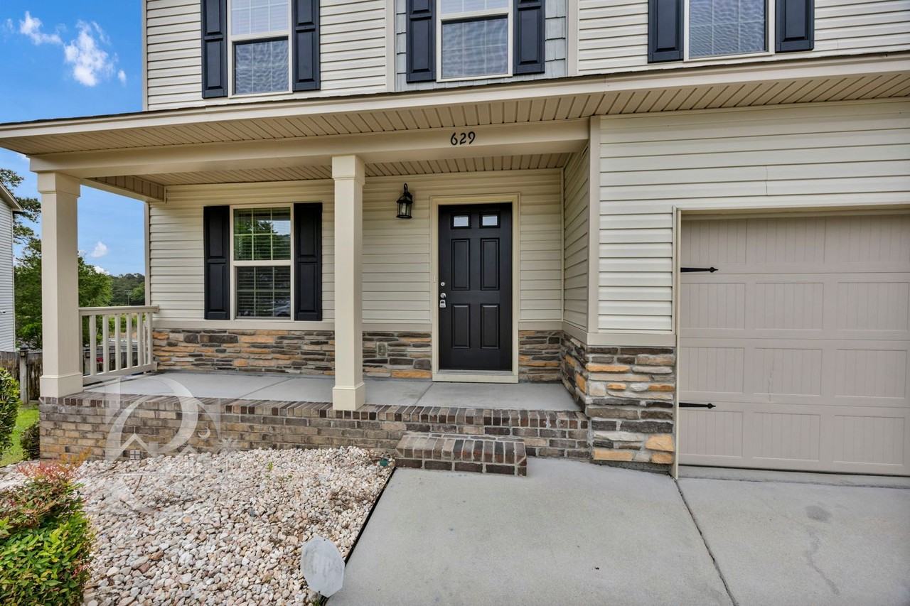 629 Kimpton Dr - Photo 2 of 37