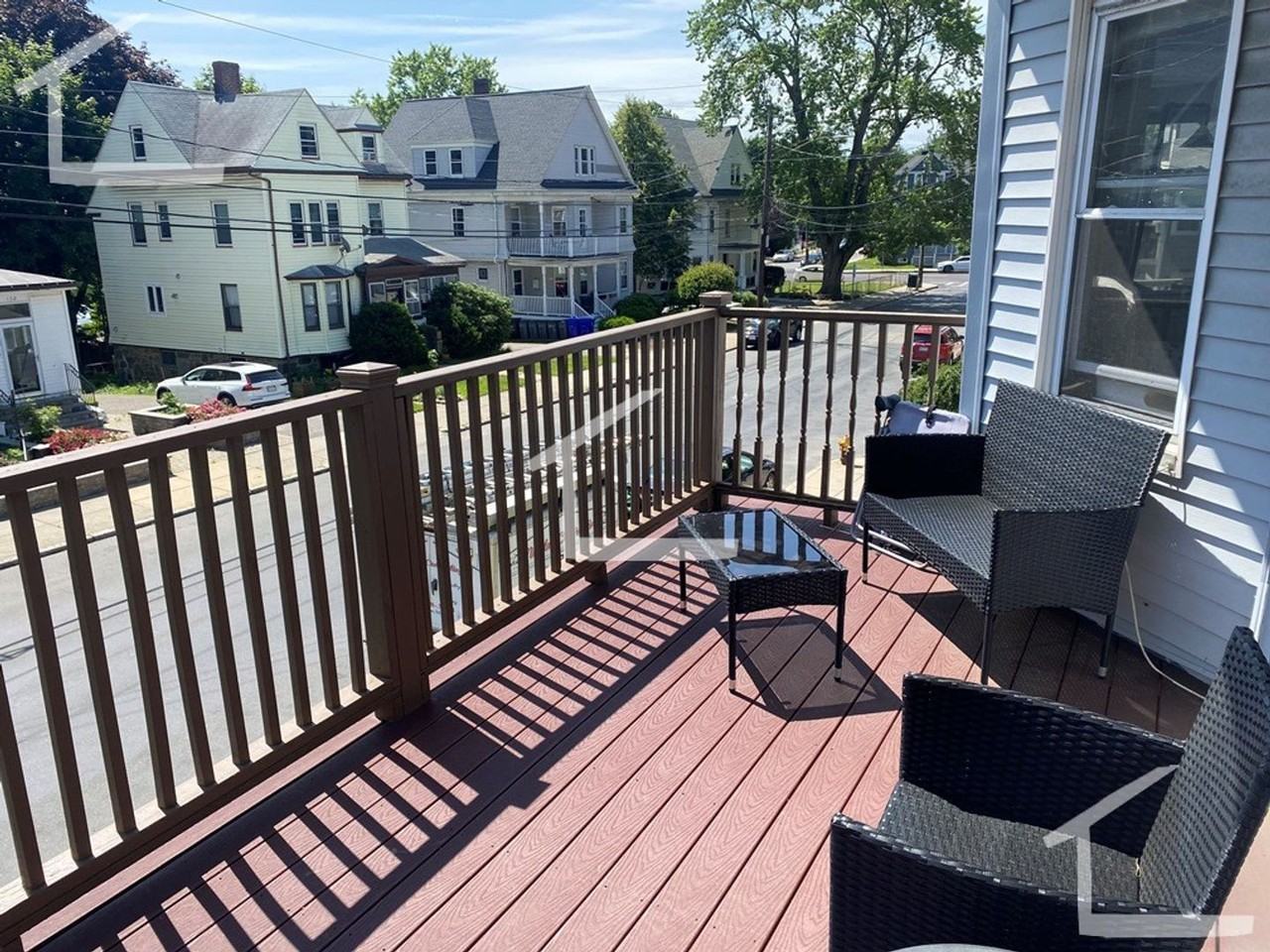 128 Brooks St - Photo 2 of 10