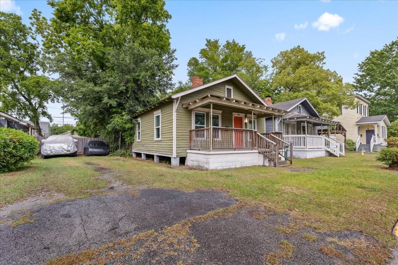 762 E Waldburg St - Photo 3 of 22
