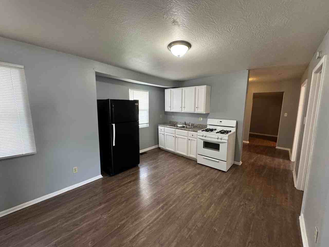 1506 Nelson Ave - Photo 7 of 26