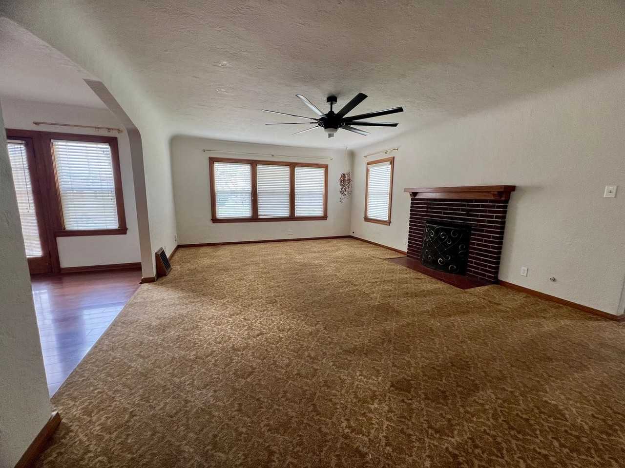 790 E San Joaquin Ave - Photo 7 of 30