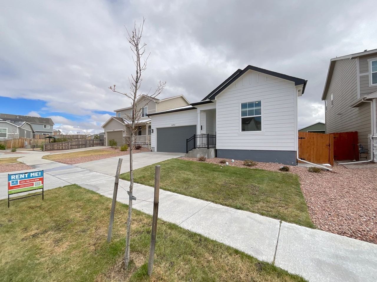 6253 Bodacious Cir - Photo 2 of 29