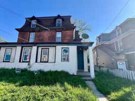 featured image of 700 Pine St