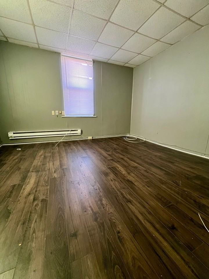 700 Pine St #2F - Photo 2 of 17