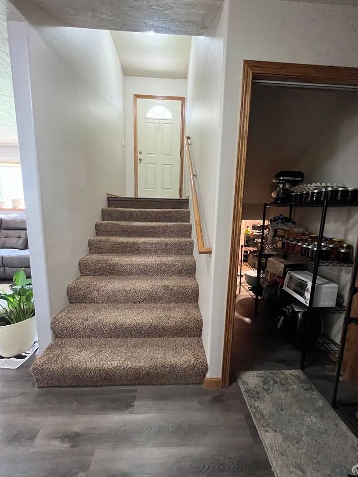 8204 S Hughes Ave #2 - Photo 5 of 28
