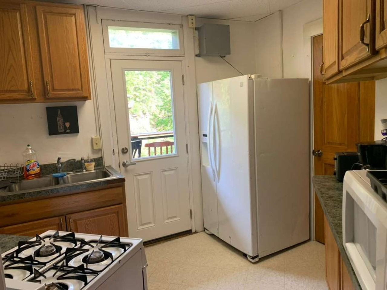 120 Highland Pl - Photo 7 of 13