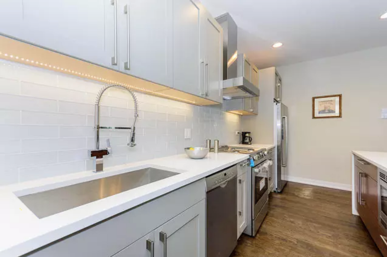 5646 N Ashland Ave - Photo 5 of 17