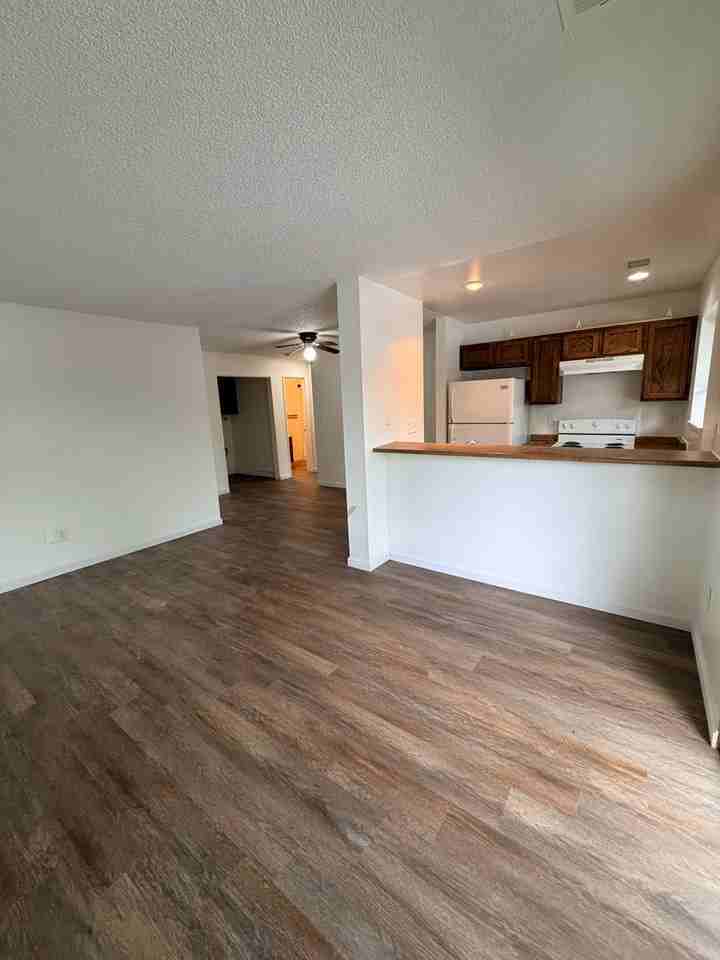 2189 Kietzke Ln #G - Photo 2 of 9