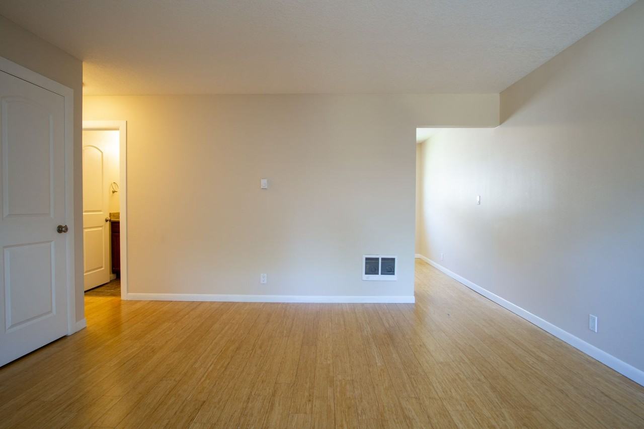 7556 N Ida Ave - Photo 4 of 18