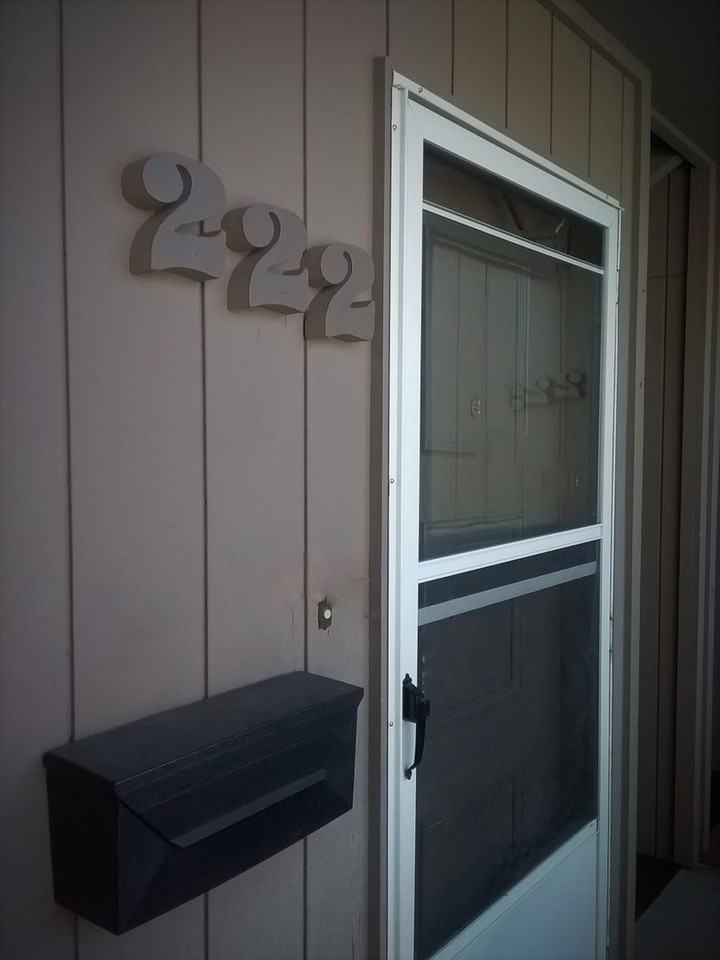 407 Oregon St - Photo 6 of 10