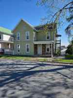 featured image of 523 Center St
