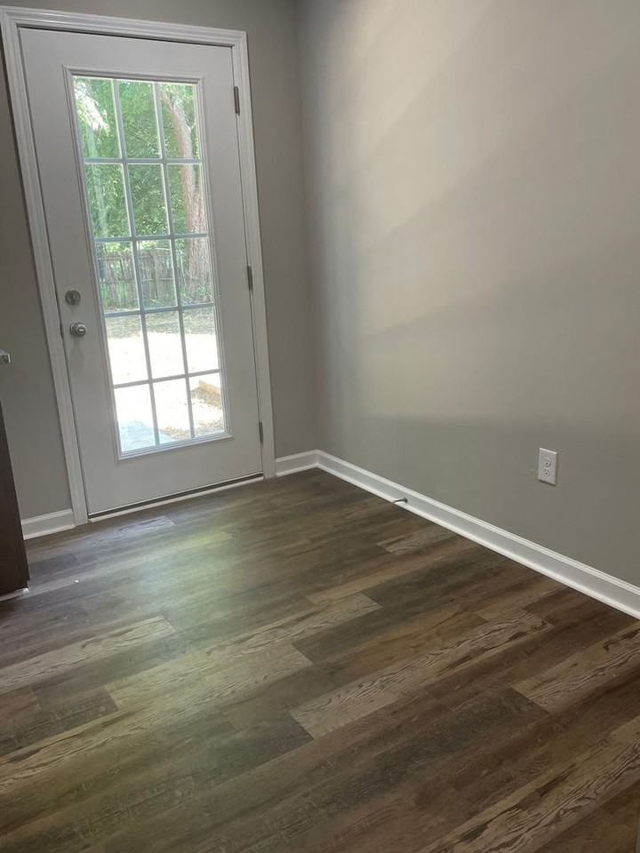 121 6th Ave Ne - Photo 6 of 29
