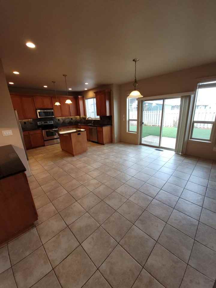 2144 Mayfly St - Photo 5 of 22