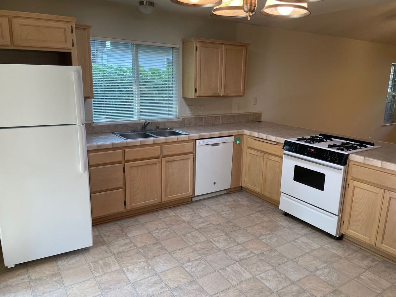 66 N Valley Ct - Photo 6 of 15