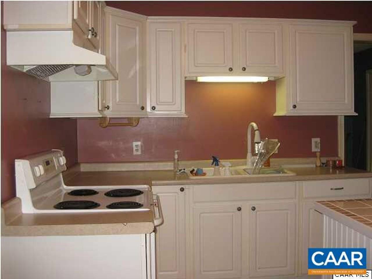 24 Zephyr Rd - Photo 5 of 9