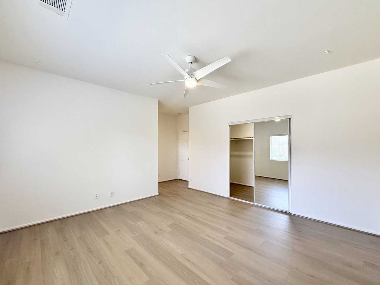 43615 Roebelenii Way - Photo 7 of 21