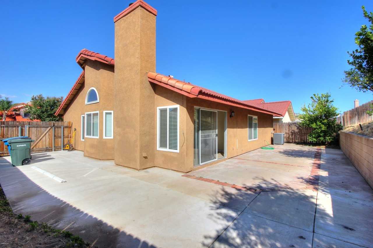 15721 Laguna Ave - Photo 2 of 17