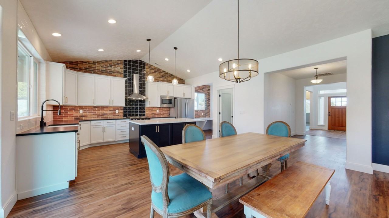 1763 Sicily Ln - Photo 2 of 26
