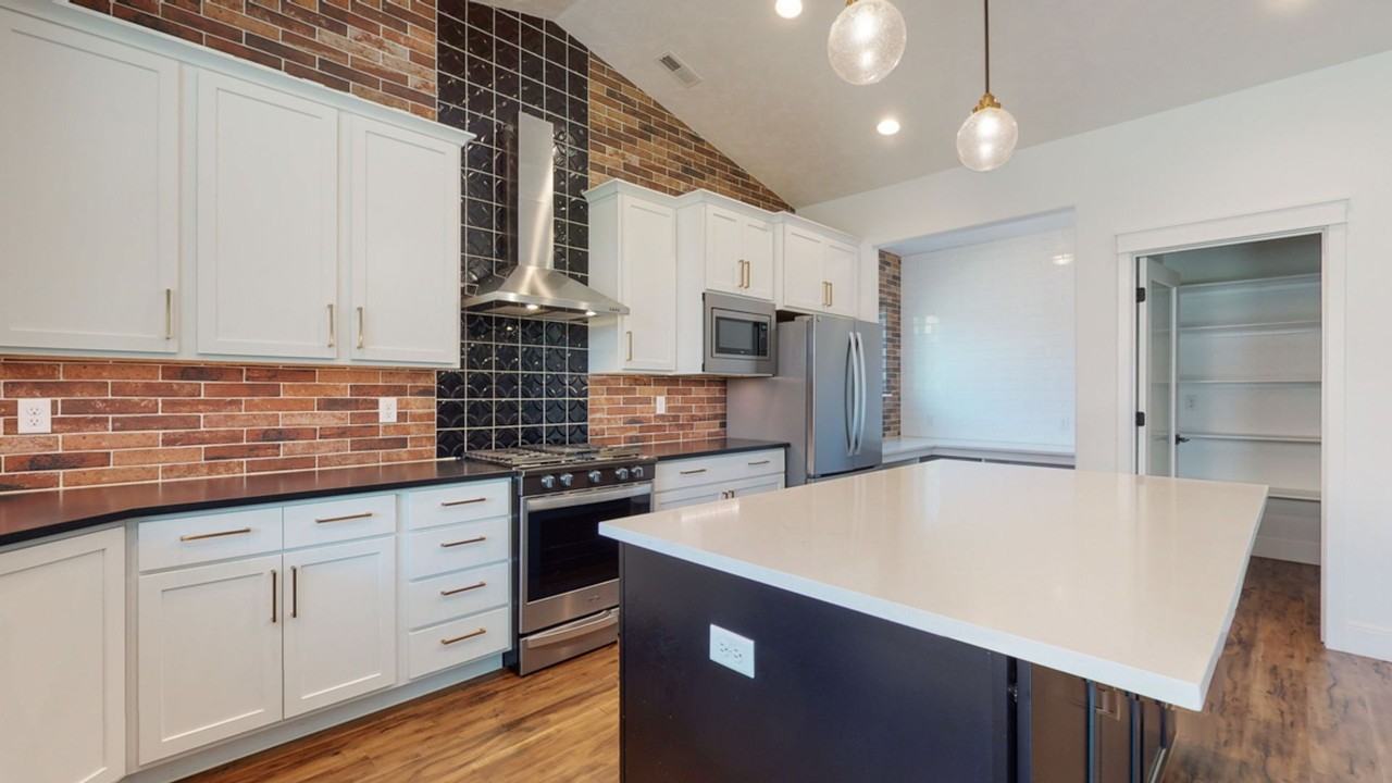 1763 Sicily Ln - Photo 5 of 26