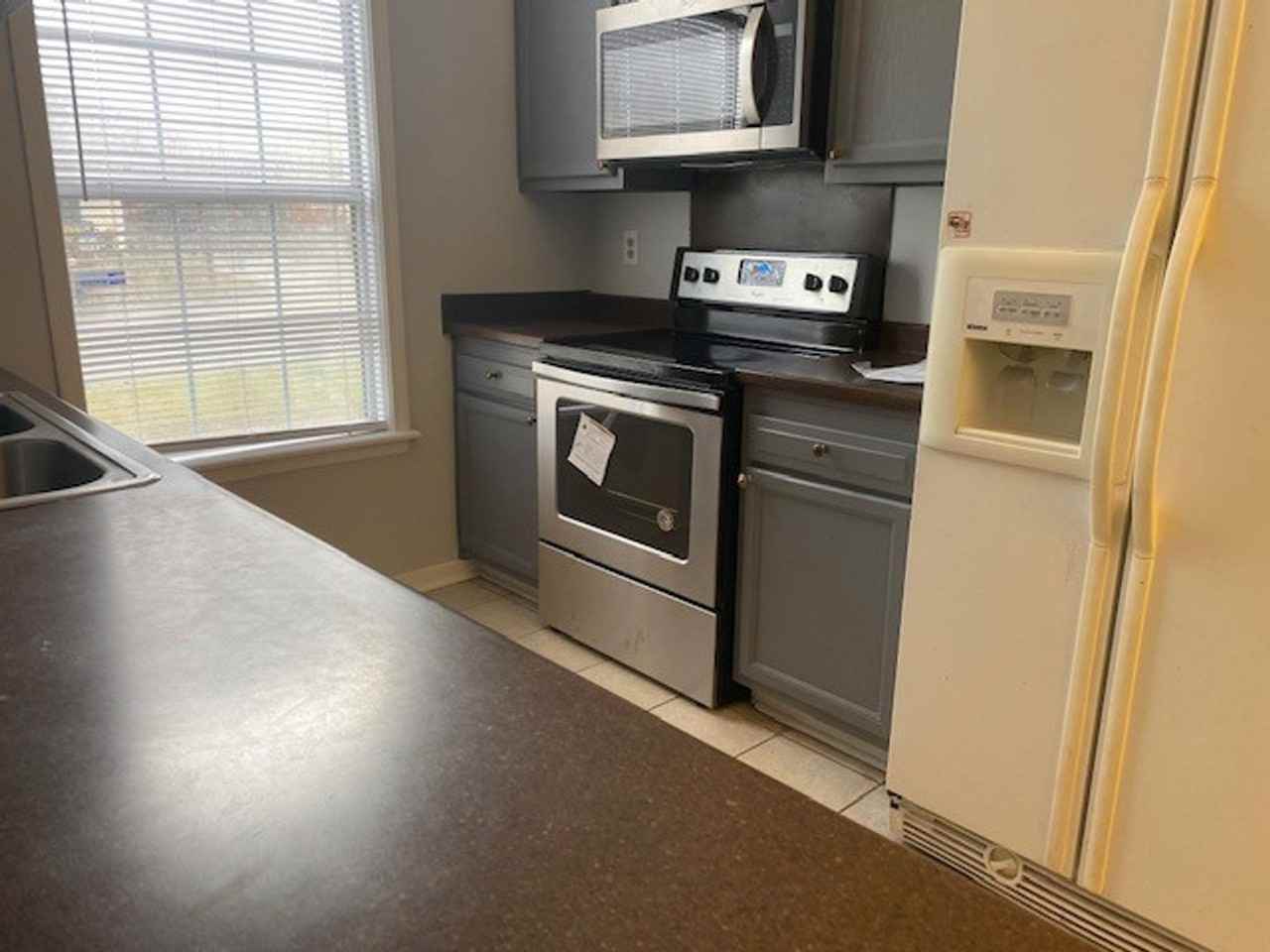 321 Audubon Cir - Photo 2 of 14