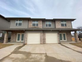 7901 Nw 135th Ter - Photo 1 of 1