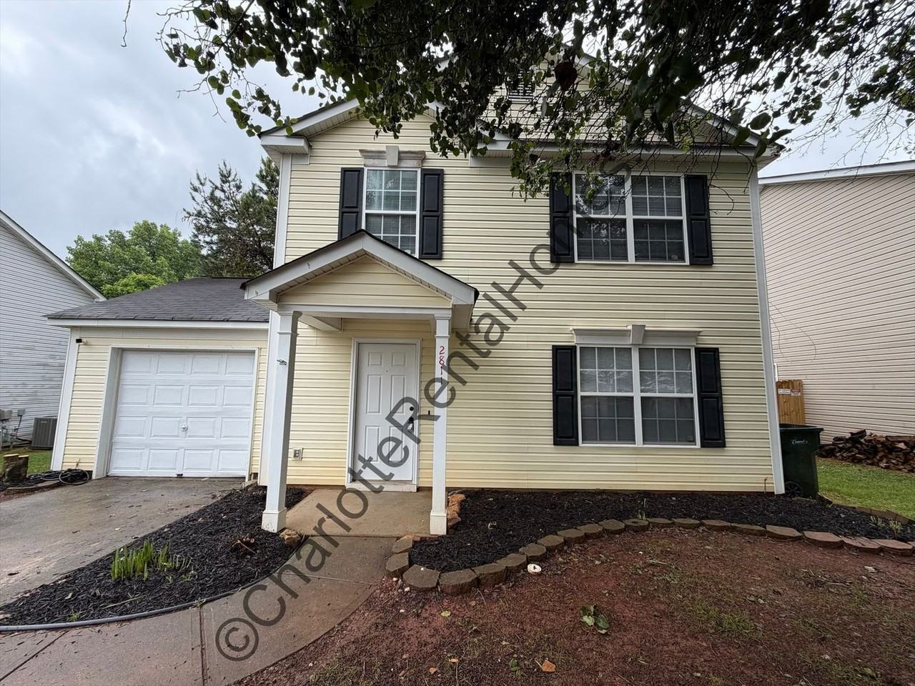 2811 Station Ln Sw - Photo 2 of 14