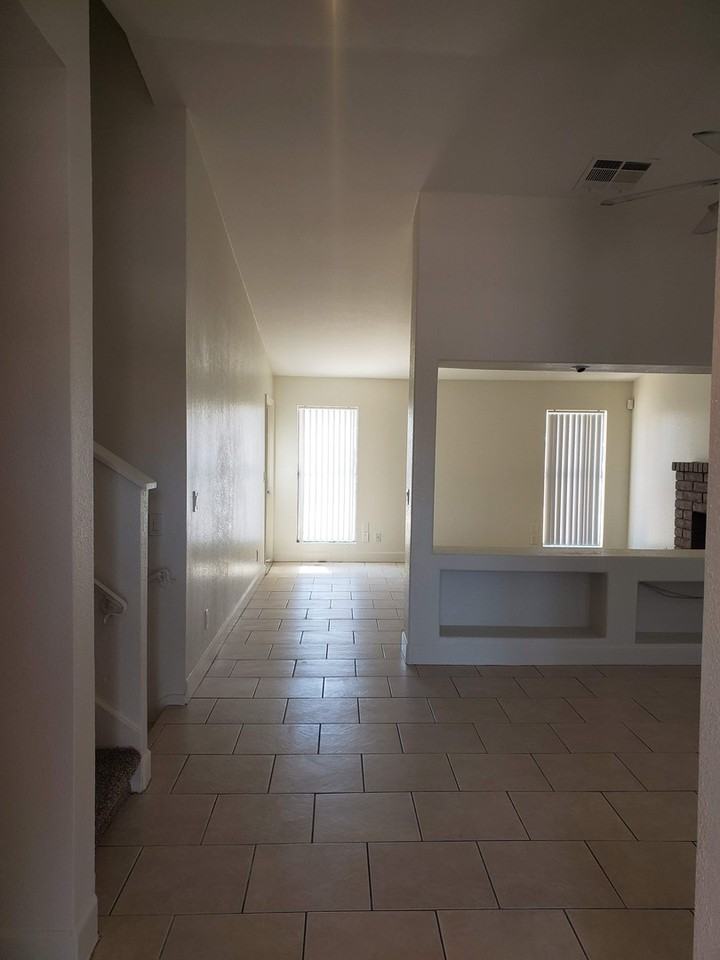 3637 W Angela Dr - Photo 7 of 28