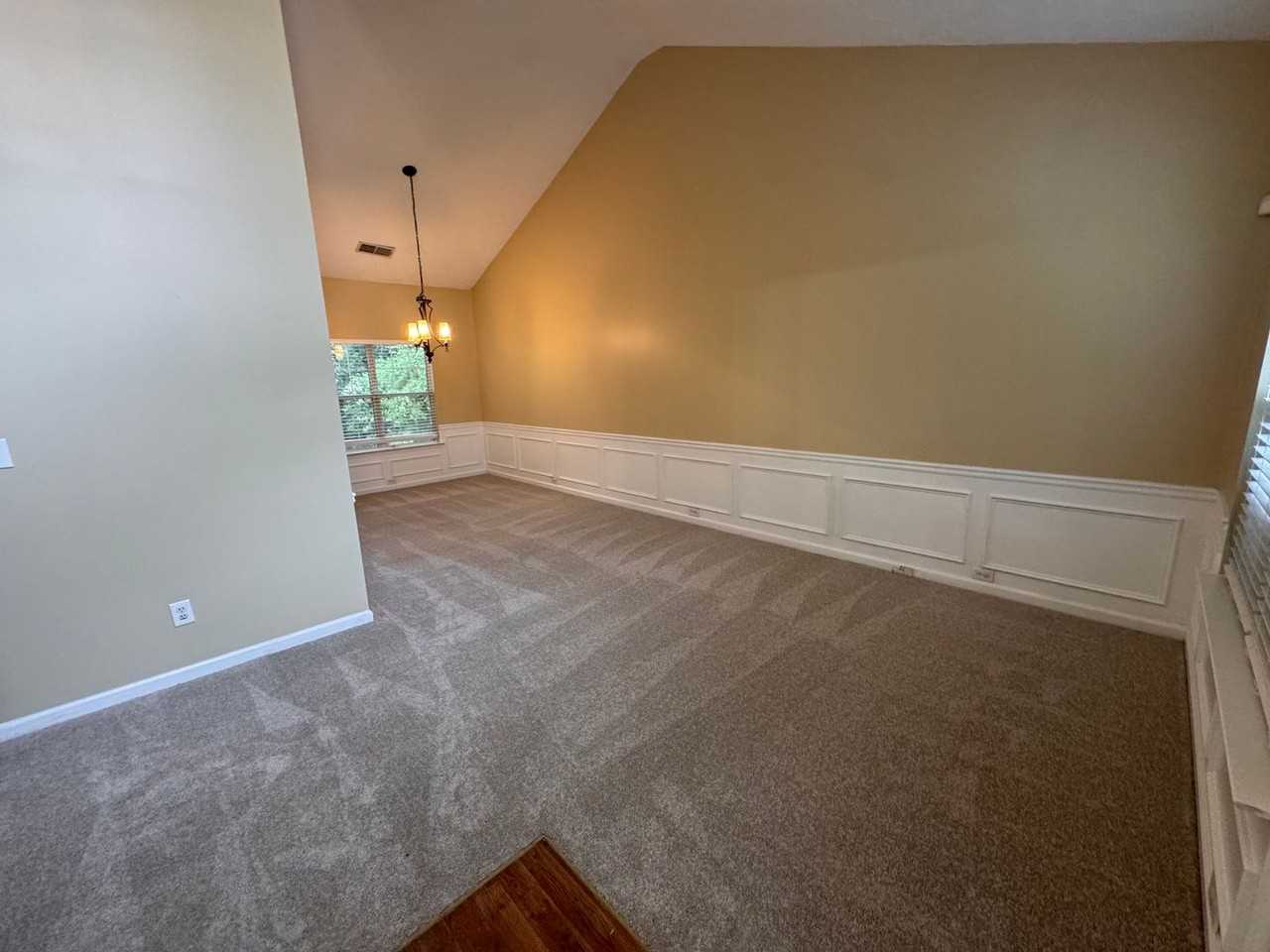 1060 Litchfield Way - Photo 2 of 18