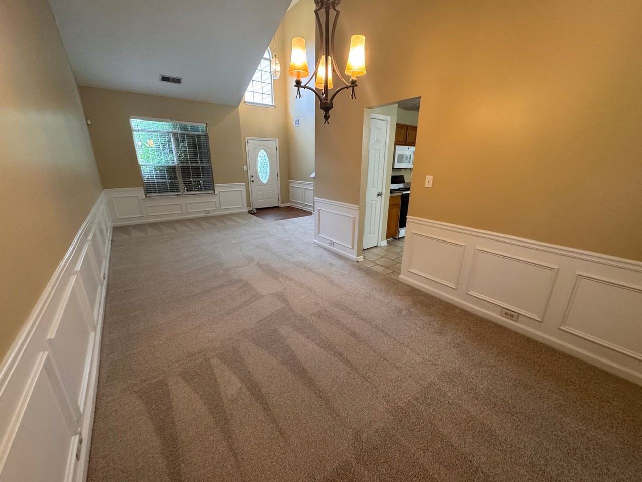 1060 Litchfield Way - Photo 4 of 18