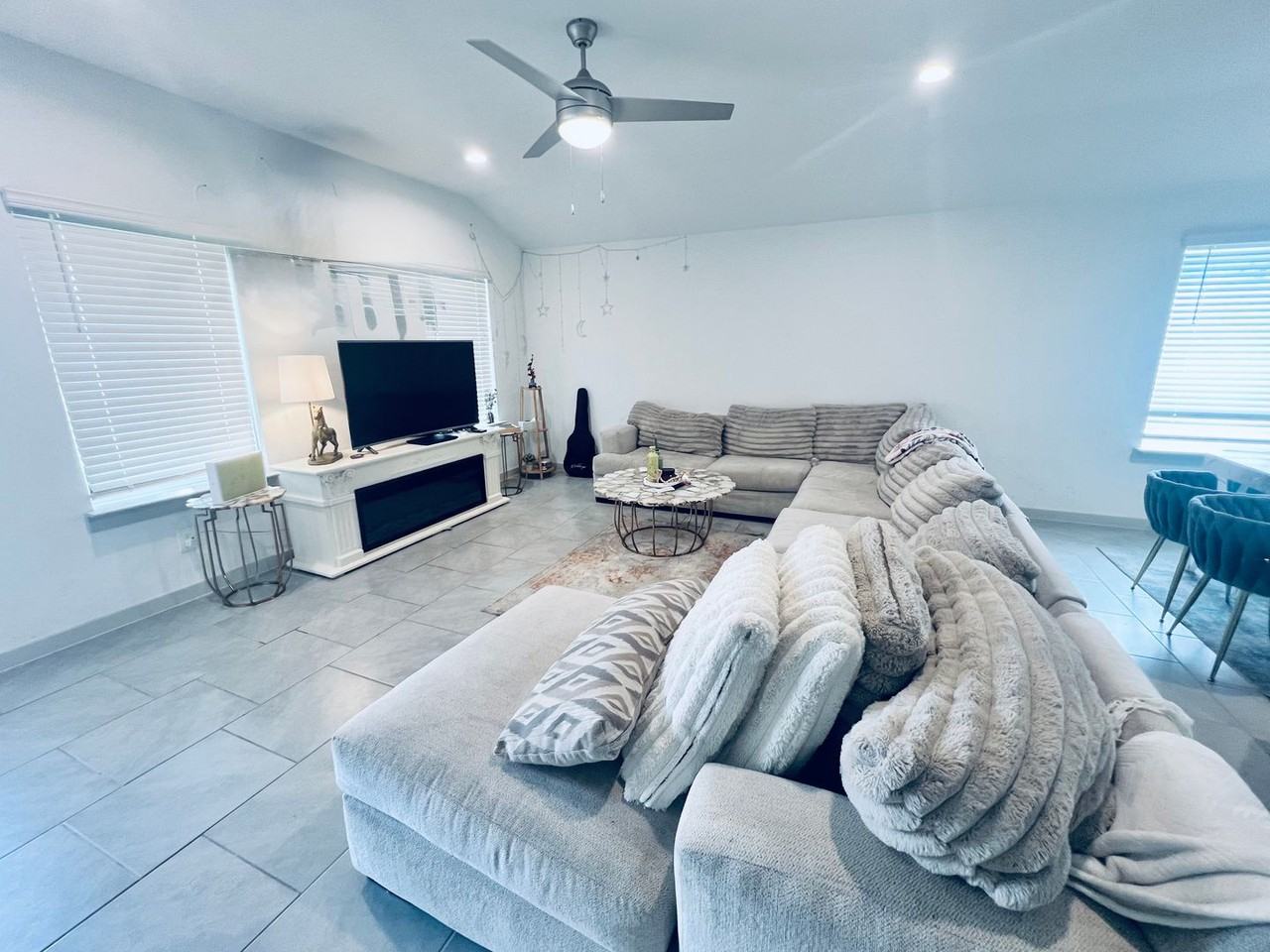 28926 Yukon River Ct - Photo 3 of 14