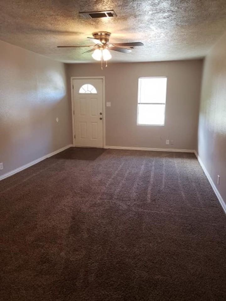 1308 N 20th St - Photo 7 of 22