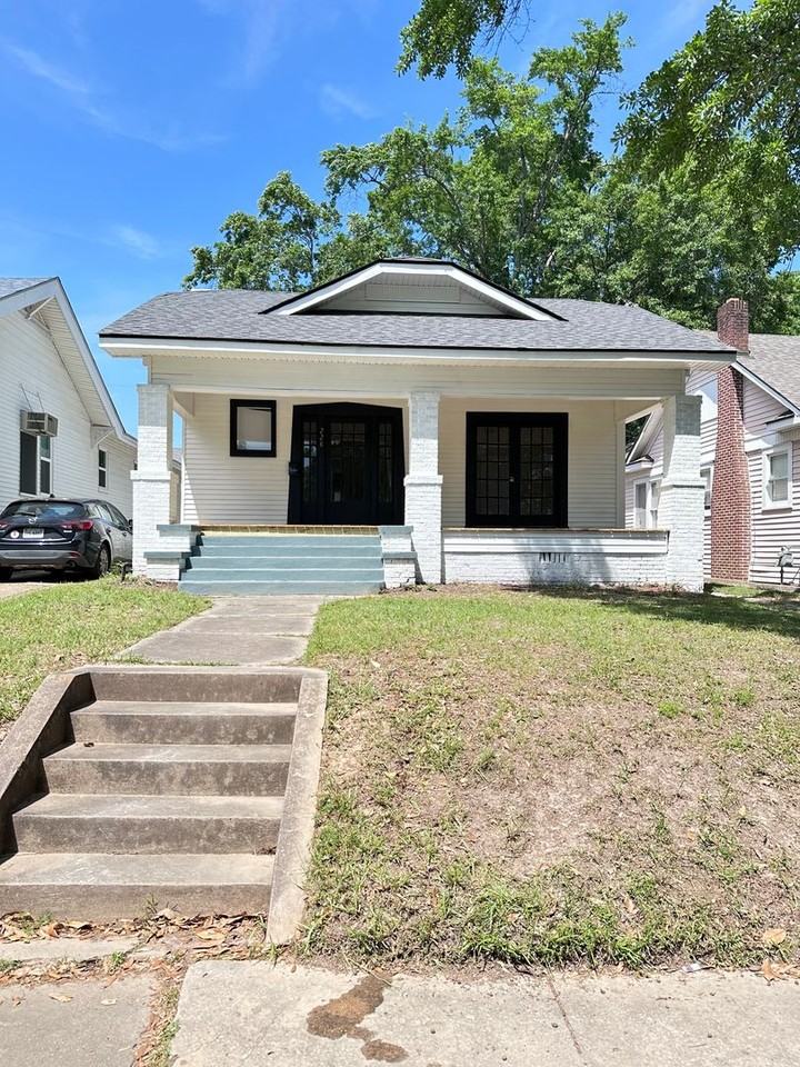 228 Rutherford St - Photo 3 of 20