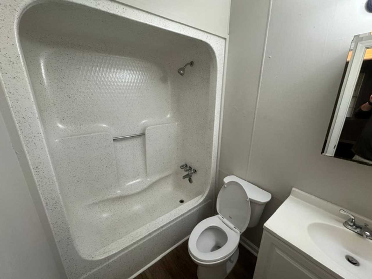 204 Bonaventure Dr - Photo 7 of 11