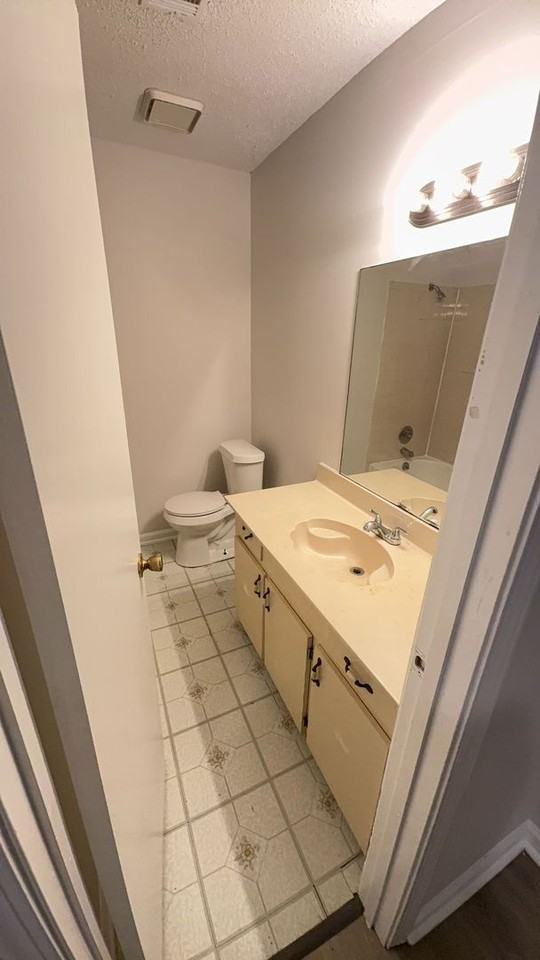 3518 Venable Rd - Photo 4 of 11